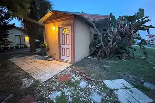 2910 Riverview Dr, Melbourne, FL 32901 - Photo 3