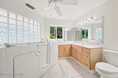 6204 Leeward Lane, Melbourne Beach, FL 32951 - Photo 25