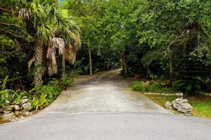 6204 Leeward Ln, Melbourne Beach, FL 32951 - Photo 37