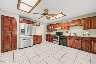 655 N Burnett Road, Cocoa, FL 32926 - Photo 3
