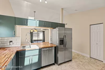 3695 Brentwood Court, Melbourne, FL 32935 - Photo 9