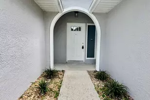 1506 Hardwicke St NW, Palm Bay, FL 32907 - Photo 3