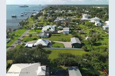 13485 N Indian River Drive, Sebastian, FL 32958 - Photo 11