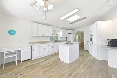 304 Portside Lane, Edgewater, FL 32141 - Photo 13