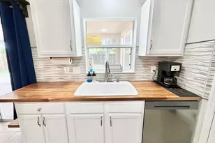 2015 Canopy Dr, Melbourne, FL 32935 - Photo 5
