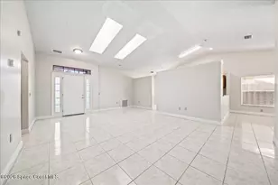 1839 Clover Cir, Melbourne, FL 32935 - Photo 3