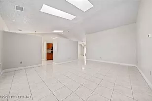 1839 Clover Cir, Melbourne, FL 32935 - Photo 5