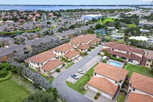 719 Lanai Cir, Melbourne, FL 32937 - Photo 5