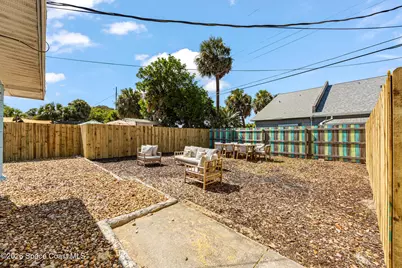 224 E Grant Avenue, Cocoa Beach, FL 32931 - Photo 27