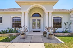 929 Hialeah St, Rockledge, FL 32955 - Photo 5