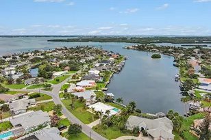 1540 Bayshore Dr, Cocoa Beach, FL 32931 - Photo 27