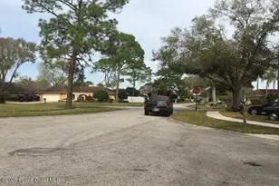 14104 Fennsbury Dr, Tampa, FL 33629 - Photo 5