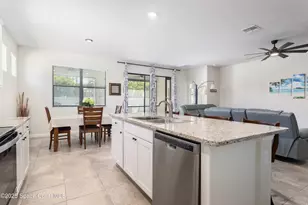 527 Old Country Rd S E, Palm Bay, FL 32909 - Photo 13