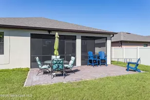 527 Old Country Rd S E, Palm Bay, FL 32909 - Photo 27