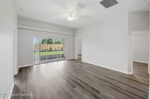 1261 Olde Bailey Ln, West Melbourne, FL 32904 - Photo 9