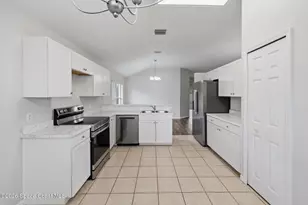 1261 Olde Bailey Ln, West Melbourne, FL 32904 - Photo 13