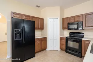 471 Bluefields St SE, Palm Bay, FL 32909 - Photo 7