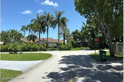 14610 SW 99th Avenue, Miami, FL 33175 - Photo 5