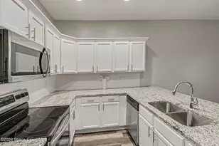 1030 Venetian Dr, Melbourne, FL 32904 - Photo 5