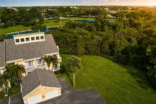 330 Lofts Dr, Melbourne, FL 32940 - Photo 1