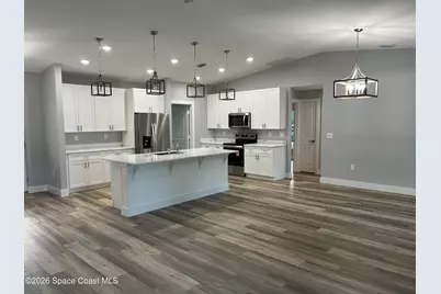 827 Everglade Avenue SE, Palm Bay, FL 32909 - Photo 3