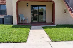 121 San Juan Cir, Melbourne, FL 32935 - Photo 7