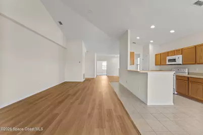 907 Ocaso Lane #201, Palm Bay, FL 32907 - Photo 7