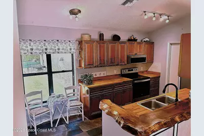 6287 N Mirror Lake Drive, Sebastian, FL 32958 - Photo 7