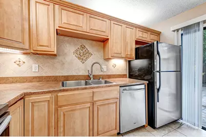 2111 Vista Oaks Circle NE, Palm Bay, FL 32905 - Photo 15