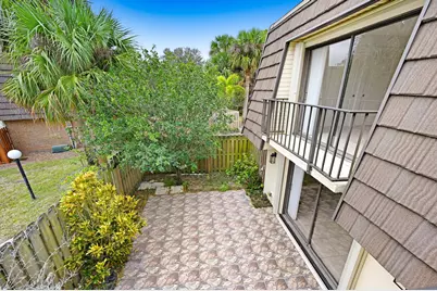 2111 Vista Oaks Circle NE, Palm Bay, FL 32905 - Photo 33
