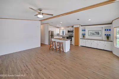 451 E Egret Circle, Barefoot Bay, FL 32976 - Photo 5