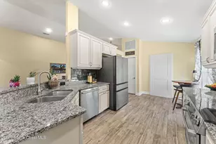 881 Mandarin Dr NE, Palm Bay, FL 32905 - Photo 23