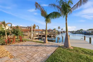 1525 Sykes Creek Dr, Merritt Island, FL 32953 - Photo 9