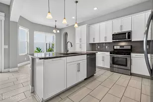 7133 Vista Hermosa Dr, Melbourne, FL 32940 - Photo 11