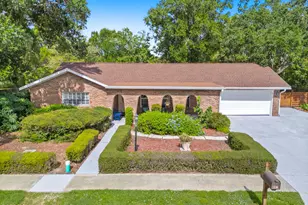 609 Manor Pl, West Melbourne, FL 32904 - Photo 1