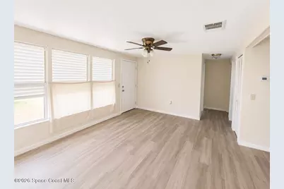 581 Borraclough Avenue NW, Palm Bay, FL 32907 - Photo 3
