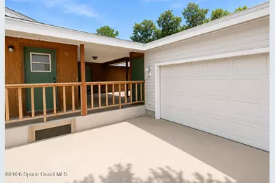 581 Borraclough Avenue NW, Palm Bay, FL 32907 - Photo 1