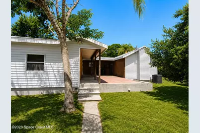 581 Borraclough Avenue NW, Palm Bay, FL 32907 - Photo 17