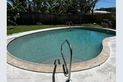 205 Melbourne Avenue, Indialantic, FL 32903 - Photo 17
