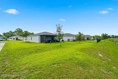 501 Alminar Avenue SE, Palm Bay, FL 32909 - Photo 27