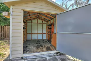 243 Dickens Ave, Sebastian, FL 32958 - Photo 29