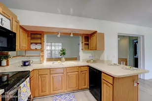 243 Dickens Ave, Sebastian, FL 32958 - Photo 11