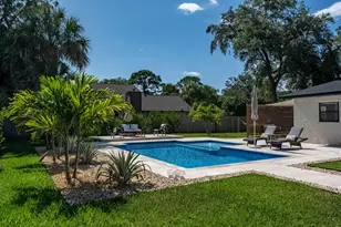 938 Pembroke Ave NE, Palm Bay, FL 32907 - Photo 13