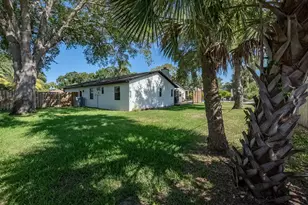938 Pembroke Ave NE, Palm Bay, FL 32907 - Photo 23