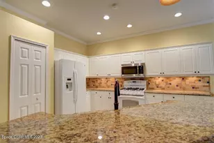1648 Kestrel Ct, Rockledge, FL 32955 - Photo 7