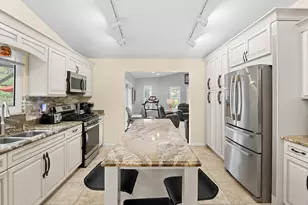 2582 Empire Ave E, Melbourne, FL 32934 - Photo 15