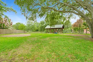 2582 Empire Ave E, Melbourne, FL 32934 - Photo 33