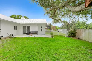 2582 Empire Ave E, Melbourne, FL 32934 - Photo 31