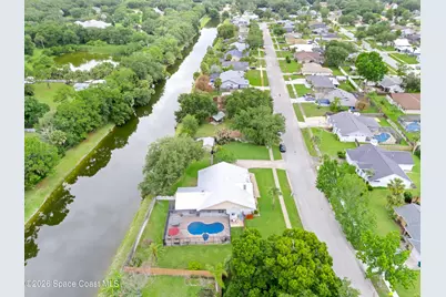 2582 Empire Avenue E, Melbourne, FL 32934 - Photo 39