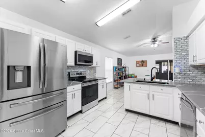 301 Wishing Well Circle SW, Palm Bay, FL 32908 - Photo 15